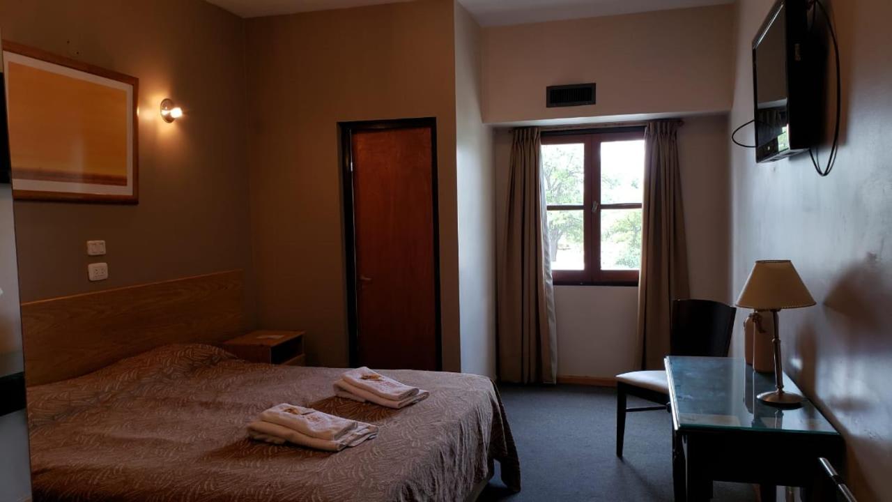 Hotel Lazaro Виля Мерседес Екстериор снимка