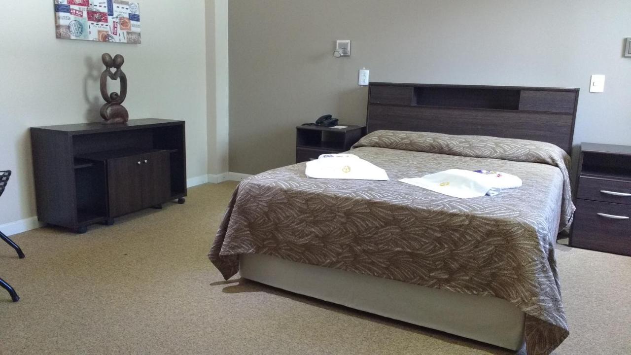 Hotel Lazaro Виля Мерседес Екстериор снимка