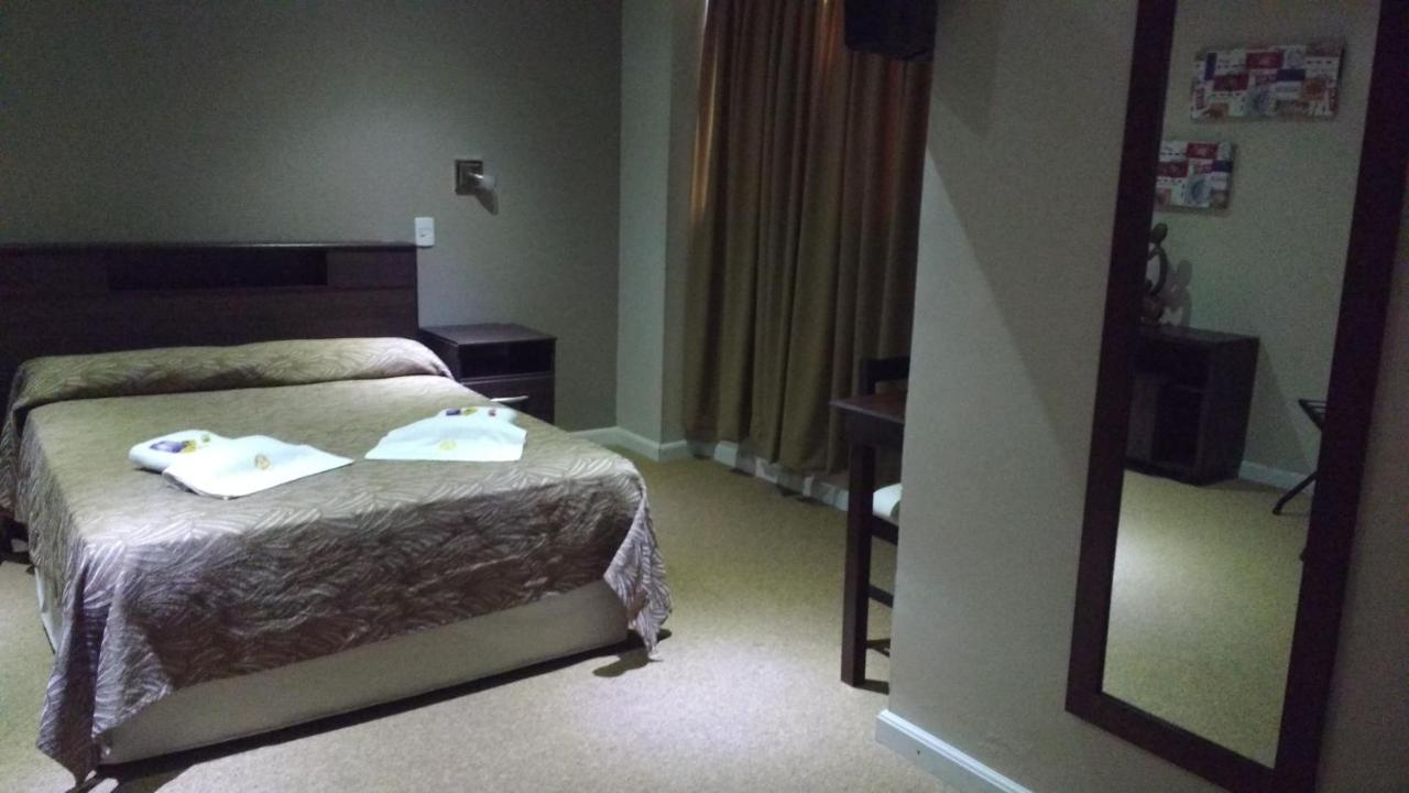 Hotel Lazaro Виля Мерседес Екстериор снимка