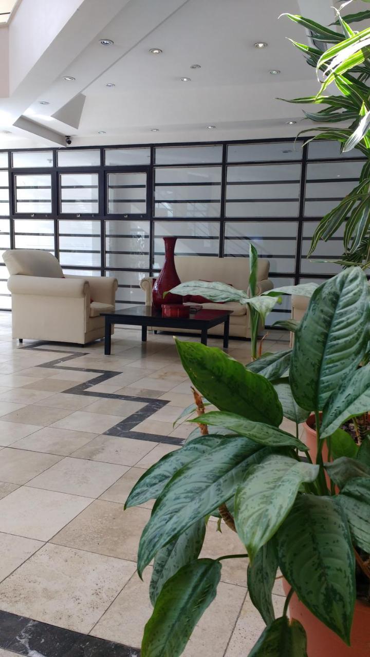 Hotel Lazaro Виля Мерседес Екстериор снимка